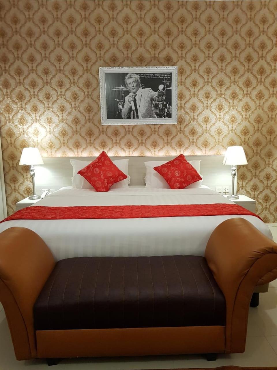 Fortune Front One Hotel Kendari Luaran gambar