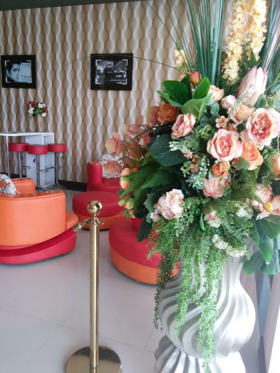 Fortune Front One Hotel Kendari Luaran gambar