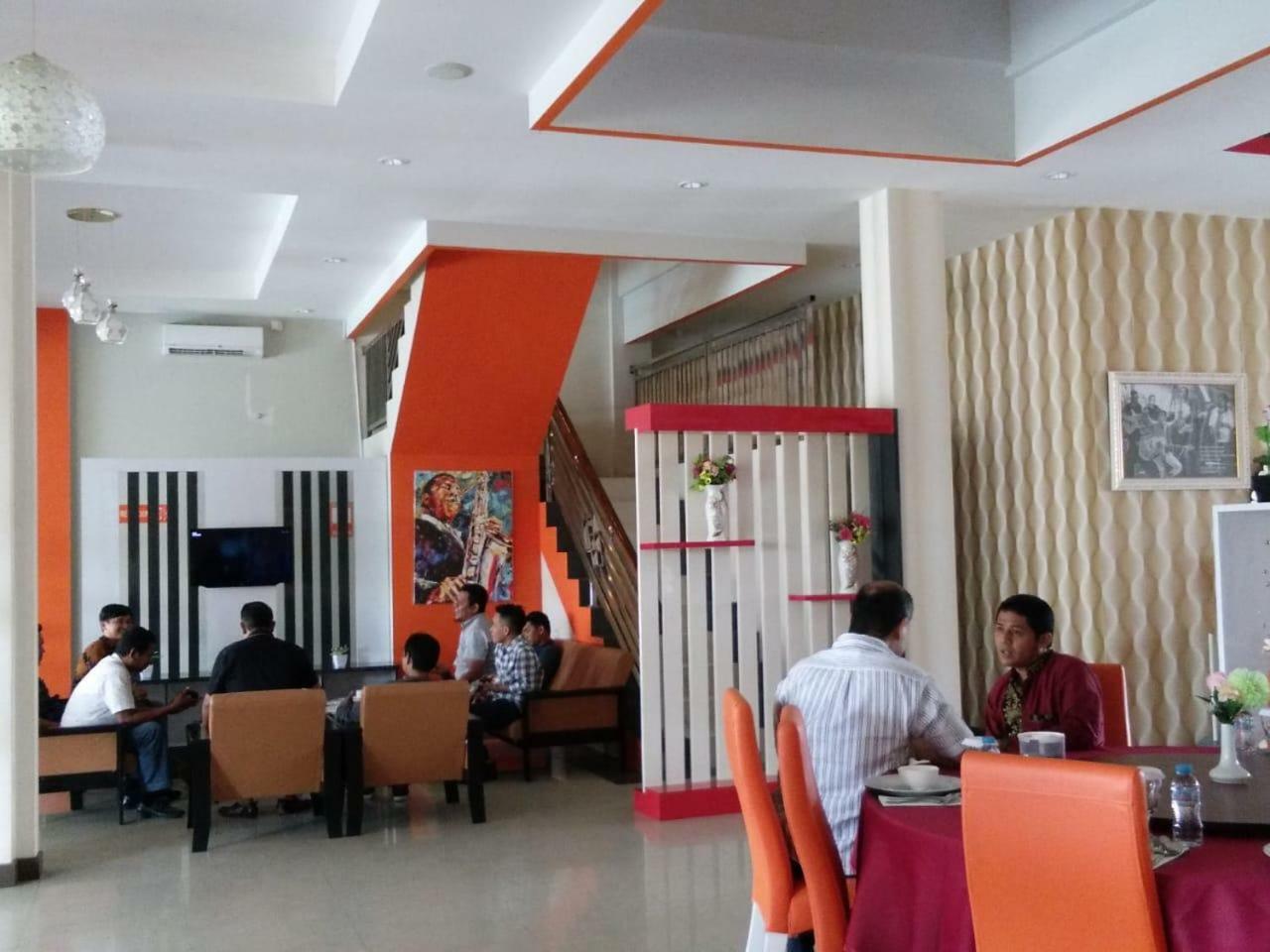Fortune Front One Hotel Kendari Luaran gambar