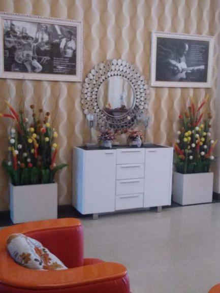 Fortune Front One Hotel Kendari Luaran gambar