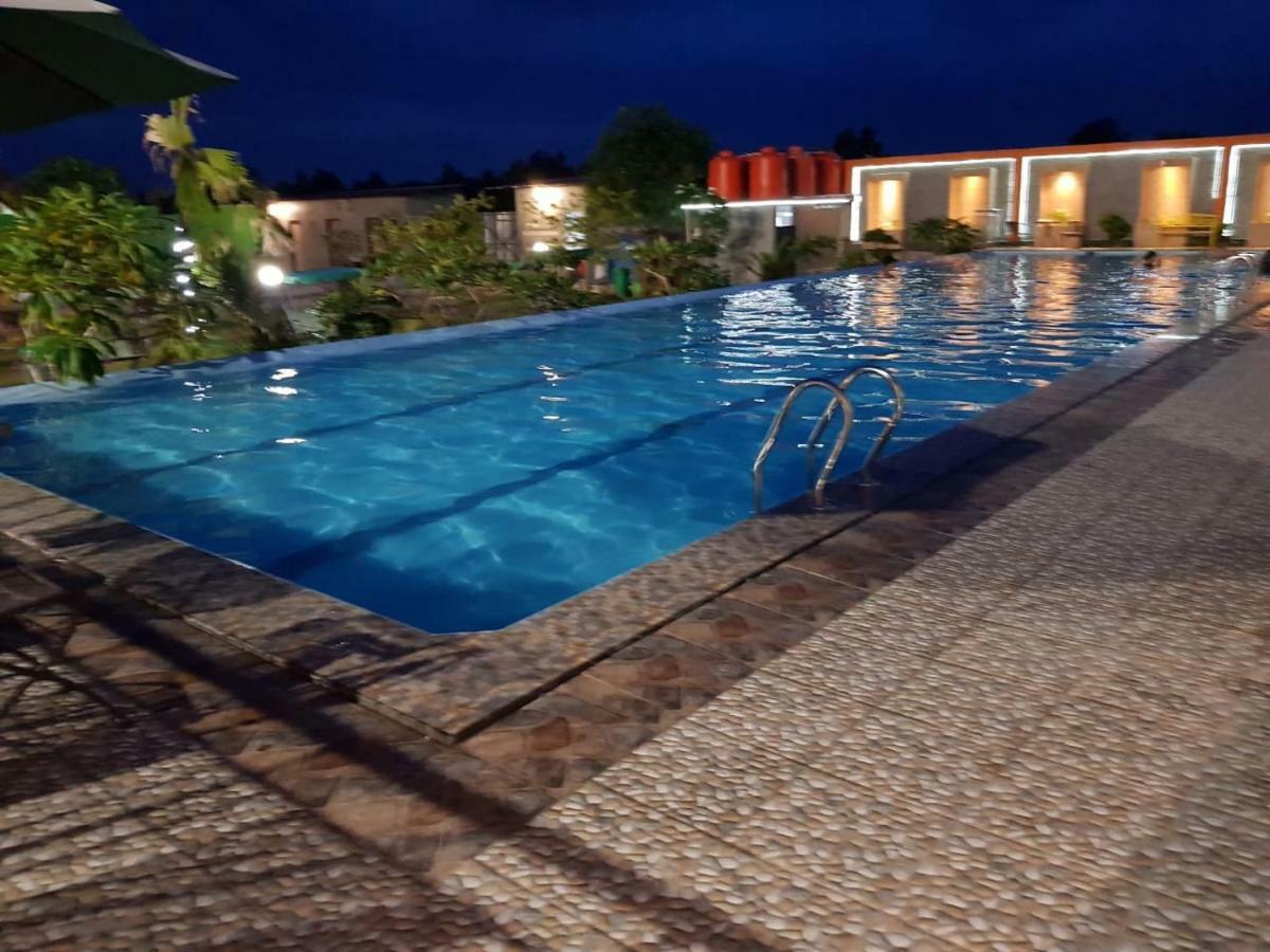 Fortune Front One Hotel Kendari Luaran gambar