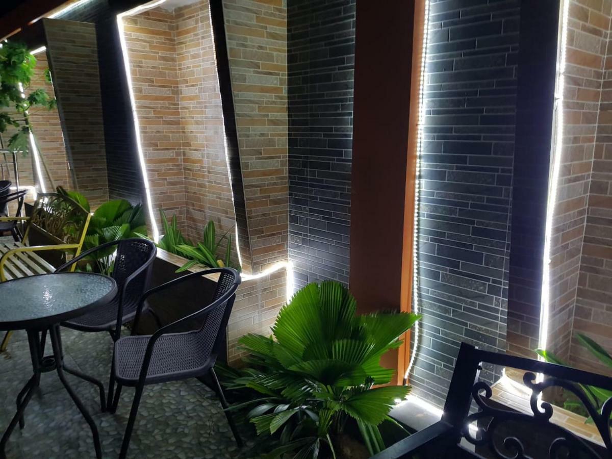 Fortune Front One Hotel Kendari Luaran gambar