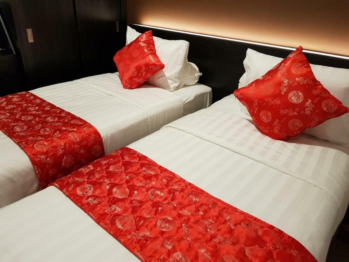 Fortune Front One Hotel Kendari Luaran gambar